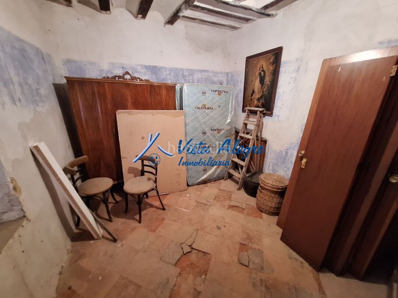 Foto e0a882e6-3f7e-49f3-821c-90eb5bf19a1f. Casa amb calefacció aparcament a Gimileo