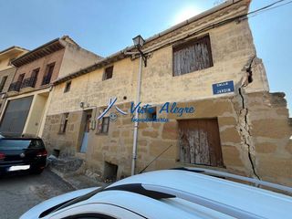 Haus  Calle jardín. 33226267 casa de pueblo con bodega a reformar de manera integral