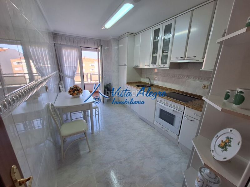 Foto a31d5d37-a61f-4ff0-8084-5d00fcd9aa1f. Apartament amb calefacció aparcament a Haro