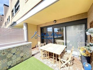 Maison jumelée  Calle luis cernuda. Ficha 3333  6278  chalet en urbanizació con piscina