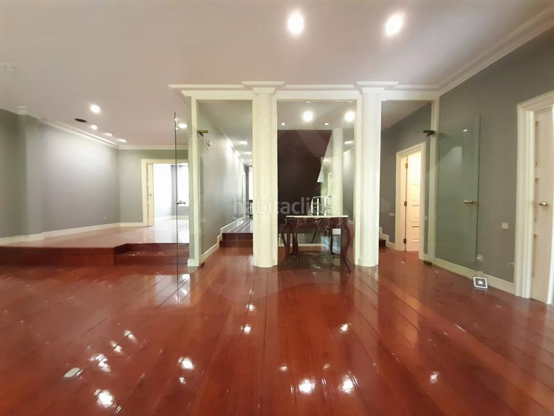 Foto 0d269a28-78b9-422c-b643-19169420d27f. Casa diseñada para vivir en ella! en Avenida Madrid Logroño