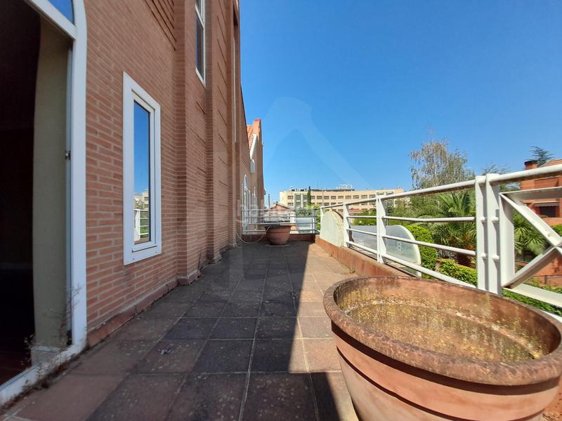 Foto 2b6c7631-61e0-492d-b380-d57925b3a78c. Casa diseñada para vivir en ella! en Avenida Madrid Logroño