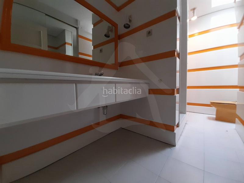 Foto 4a707eeb-b98a-49b4-ae97-721acd870d30. Casa diseñada para vivir en ella! en Avenida Madrid Logroño