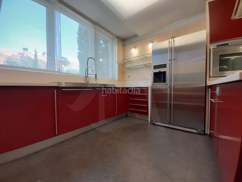 Foto c158646f-d16b-4186-9ec0-c076a583d11b. Casa diseñada para vivir en ella! en Avenida Madrid Logroño