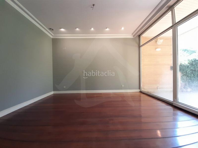 Foto c8304911-69c4-4b2d-ae0a-02ef903ee4c6. Casa diseñada para vivir en ella! en Avenida Madrid Logroño