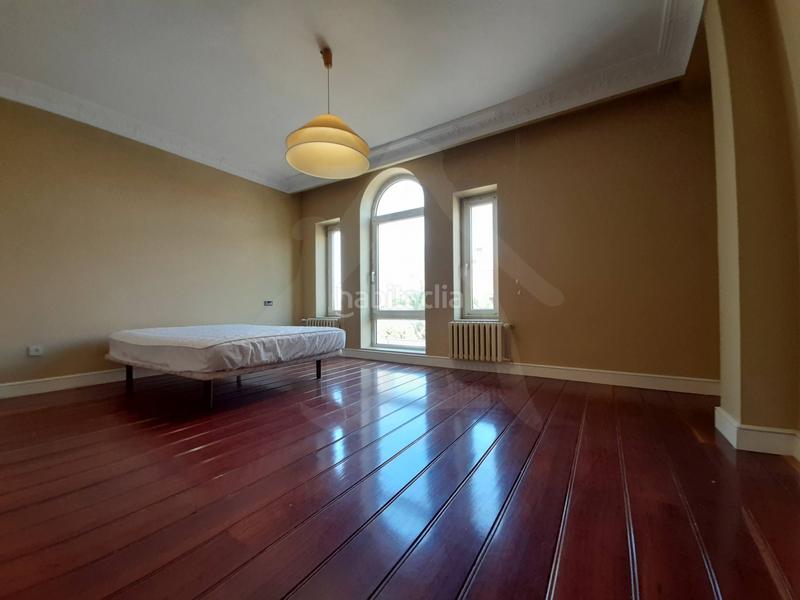 Foto cf0090f5-5e09-4a26-8816-3c0b31164842. Casa diseñada para vivir en ella! en Avenida Madrid Logroño