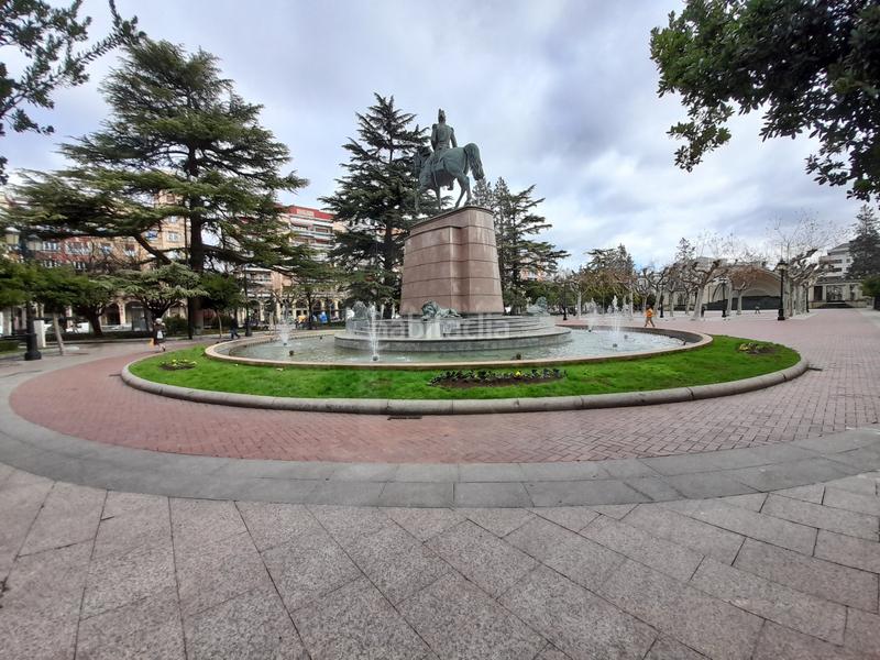 Foto 349b3b21-c699-4dba-8760-e1a5b966dd9d. Rent office space in Casco Antiguo Logroño