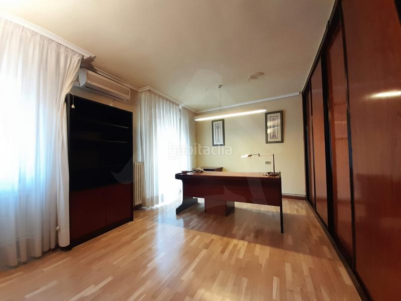 Foto f4421124-1b20-4668-a63f-e93b827a725a. Rent office space in Casco Antiguo Logroño