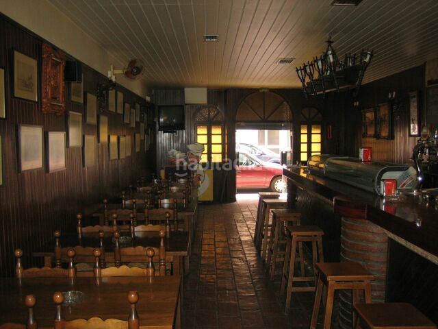 Foto 37b601a7-1cfb-4b40-854e-768184932405. Local comercial a Jesuitas Logroño