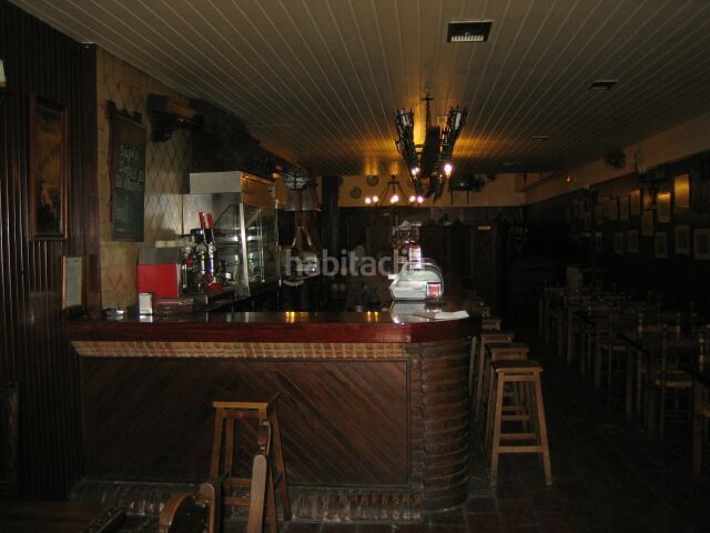 Foto 66b721cb-49e5-4558-8fc3-d73172e54ffa. Local comercial a Jesuitas Logroño