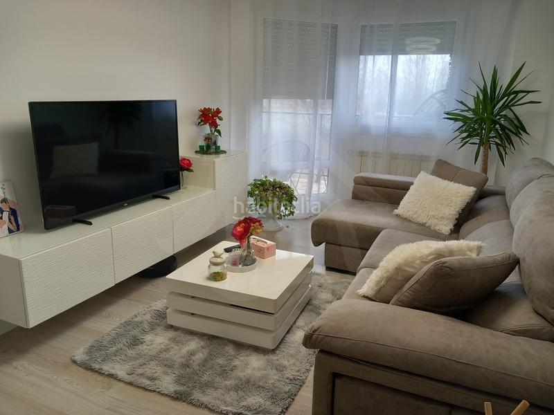 Foto 477aa916-c2bc-44c7-b2d3-763b6f7f07ee. Pis amb calefacció piscina a Nalda