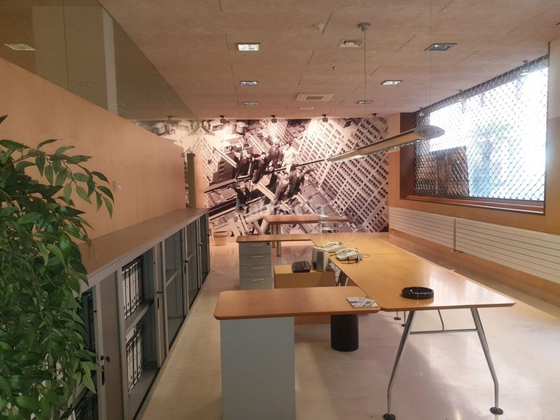 Foto ad356eb0-4f1f-4491-b5b2-d89414a99946. Local comercial a Juzgados Logroño