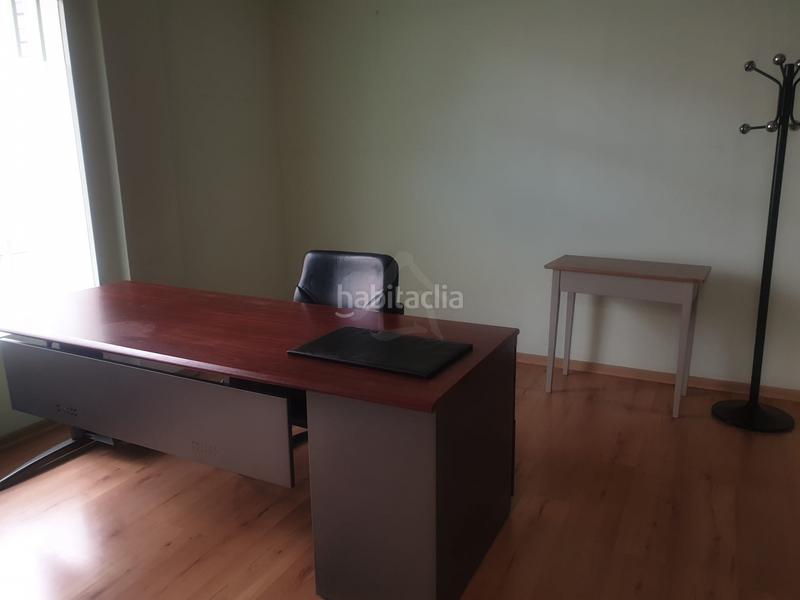 Foto c3cc1396-5a19-4702-a0a6-7d45dae9dec0. Oficina amb calefacció aparcament a Gran Via Logroño