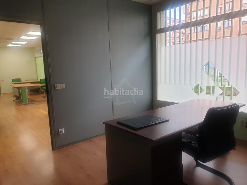 Foto d9a7a083-b49c-4909-b63b-dfd02df49b25. Oficina amb calefacció aparcament a Gran Via Logroño