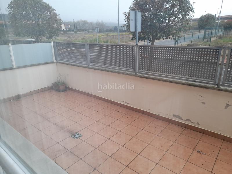 Foto b1b3f665-7cf9-4696-9064-9880297751fc. Àtic amb calefacció aparcament a Entrena