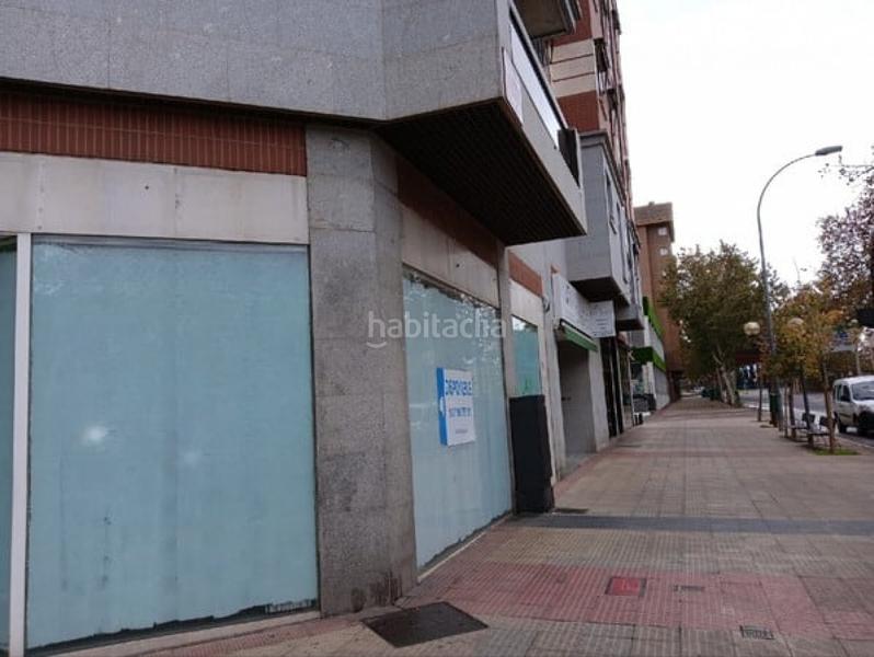 Foto 13519e98-41b8-480c-8a87-84b40d3697c8. Local comercial a Cascajos - Piqueras Logroño