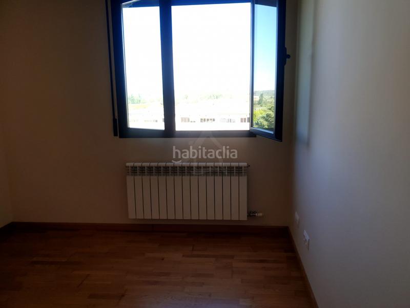Foto 5c69ac8f-2b47-4c8f-8fdf-311276198170. Piso , se encuentra este espectacular piso a estrenar en venta que te está esperando para que lo descubras. con una distribució en Viana
