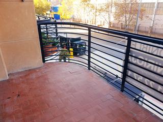 Etagenwohnung  Logroo - cl general vara del rey. Se vende amplio piso de 125 metros tiles y 155 metros construid