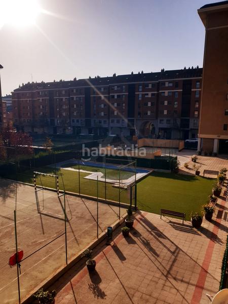 Foto 85ba98be-041a-4a46-87c0-abff75fb536d. Pis amb calefacció aparcament piscina a Cascajos - Piqueras Logroño