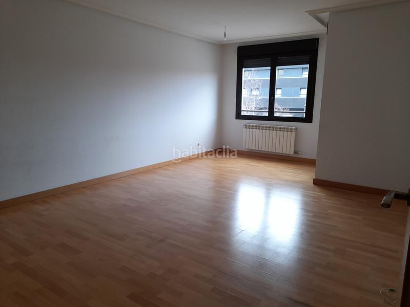 Foto c7d096c8-17c0-4008-a102-6347b38b06b7. Appartement avec chauffage parking piscine dans La Cava - Fardachón Logroño