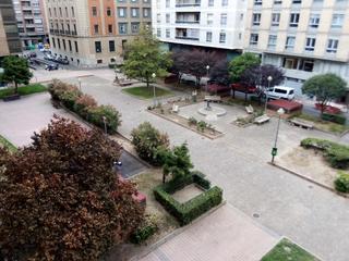 Lloguer Oficina  Logroño - miguel villanueva. Oficina con 2 despachos en el espolón y hall de entrada muy ampl