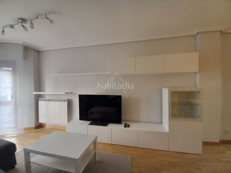 Foto ea3f7789-eb88-4f30-b6a3-56780233df4c. Lloguer pis amb calefacció a Gran Via Logroño