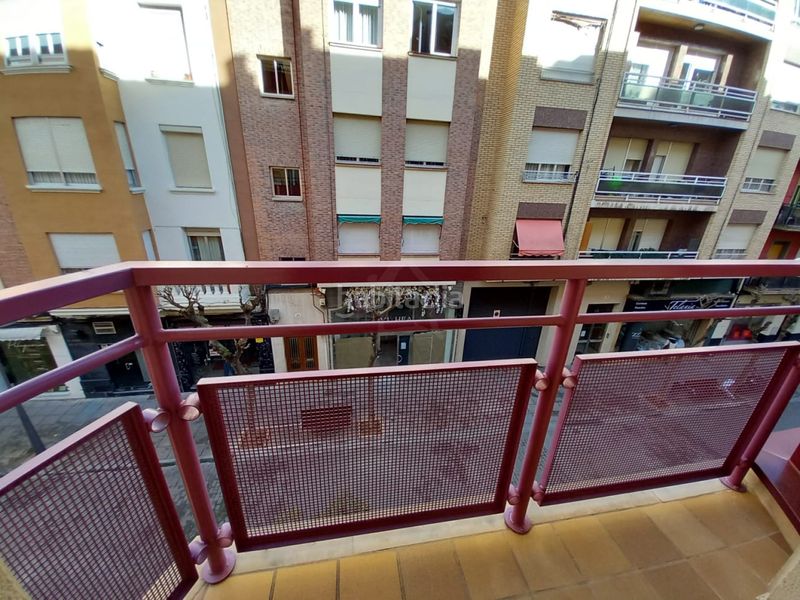 Foto fa7ab9fe-8efe-4267-b00d-b064e0ed3288. Lloguer pis amb calefacció a Gran Via Logroño