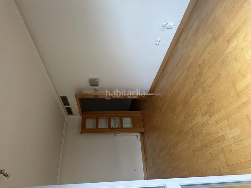 Foto 8eadc47d-b73b-450b-88e0-dee730336519. Piso presentamos una oportunidad espectacular para adquirir un piso en venta en la hermosa ciudad , situado en la atractiva z en Logroño