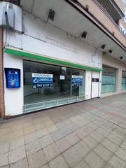 Local Comercial  Logroño - cl duques de najera. Presentamos una excelente oportunidad para adquirir un magnífico