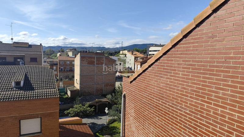 Foto 89af2d9d-1124-45b6-bd9a-1c90dfb7904e. Ático exclusivo piso dúplex presentamos un magnífico piso dúplex en venta, en . esta propi en Murillo de Río Leza