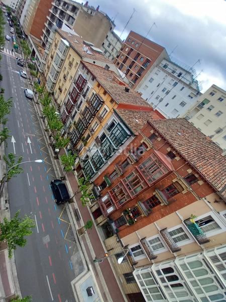 Foto 0b4ca2d8-2e33-4701-8aed-3264352c6362. Appartamento con riscaldamento parcheggio in Gran Via Logroño
