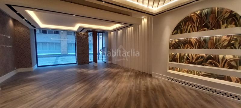 Foto 6c6c381f-7838-4805-89ce-864c52bb8000. Lloguer local comercial a Gran Via Logroño