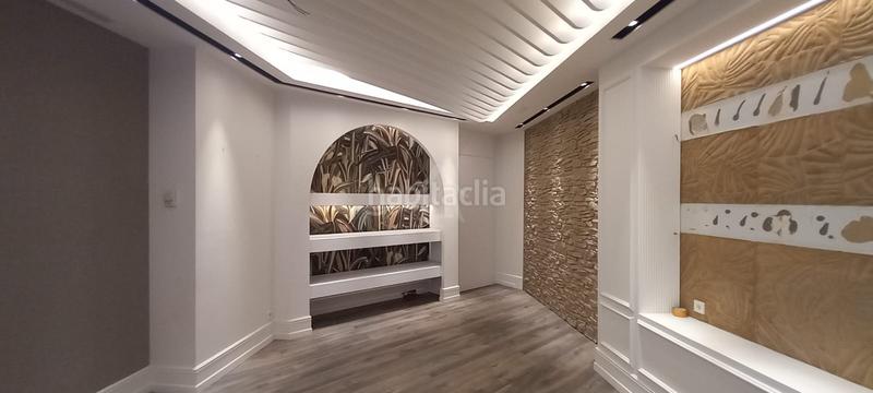 Foto 8d8f06b3-09e3-40e6-ac4c-ee00a1b14b38. Lloguer local comercial a Gran Via Logroño