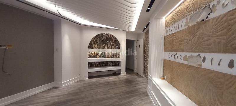 Foto c9a33ffa-be36-48f0-814c-4c946a1400c3. Lloguer local comercial a Gran Via Logroño