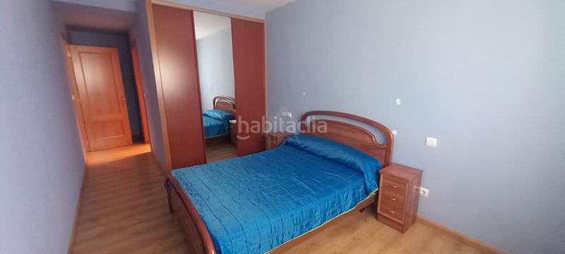 Foto 20c6bb04-48b9-49e8-b24f-919d4c14b641. Piso exclusiva!! compra piso y vive en un residencial con piscina. tienes 3 habitaciones, salón, cocina y dos baños. toda en Lardero