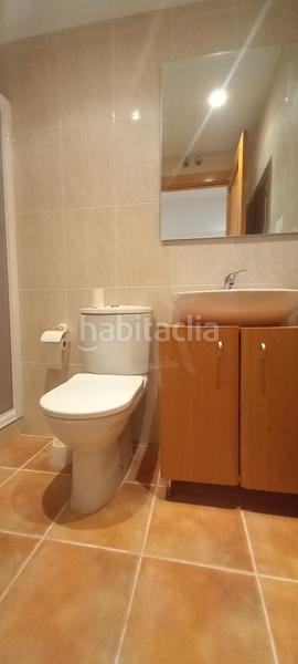 Foto 890fe18d-8d46-48a7-b26e-6a692444045a. Piso exclusiva!! compra piso y vive en un residencial con piscina. tienes 3 habitaciones, salón, cocina y dos baños. toda en Lardero