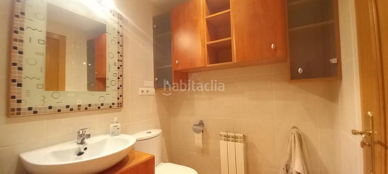 Foto 91e4b07d-dfb3-4b2f-b6ce-bd25431b483c. Piso exclusiva!! compra piso y vive en un residencial con piscina. tienes 3 habitaciones, salón, cocina y dos baños. toda en Lardero