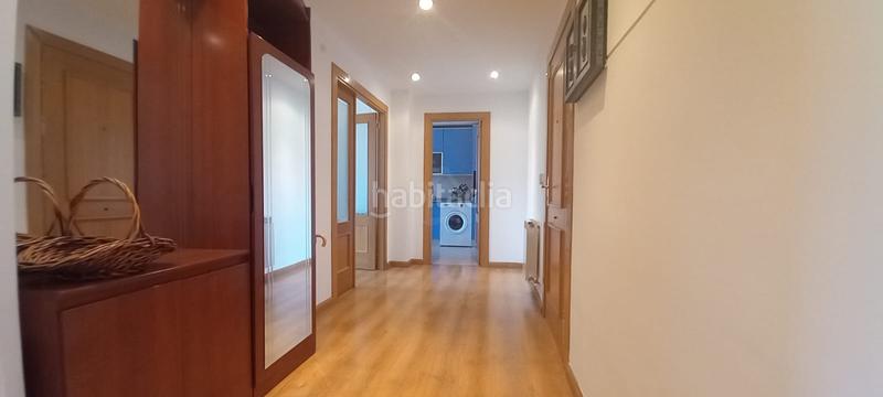 Foto a210fae0-c675-4c75-ba44-df2c42f71a84. Piso exclusiva!! compra piso y vive en un residencial con piscina. tienes 3 habitaciones, salón, cocina y dos baños. toda en Lardero