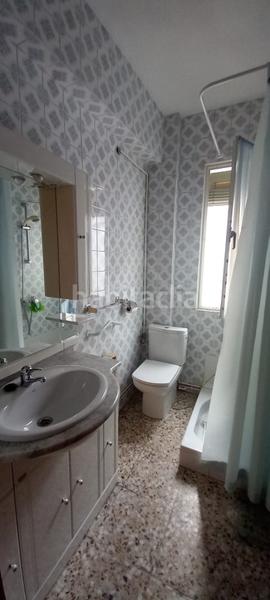 Foto 09426365-684d-401d-81b0-aab9edd8a481. Piso exclusiva estás buscando un piso de tres habitaciones en el centro ? quieres vivir en un piso luminoso a cualquier hor en Logroño