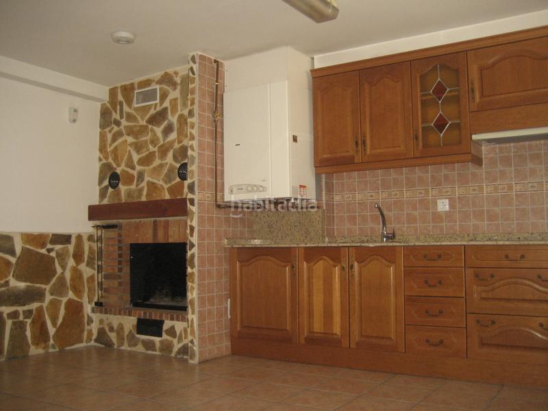 Foto 9c831f91-d9f7-4f87-b308-0ee272f22a98. Casa adossada amb calefacció aparcament a Lardero