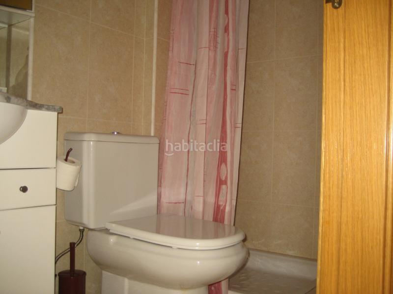 Foto ab61f5ff-2e87-4d14-a021-a27fa40b27a8. Casa adossada amb calefacció aparcament a Lardero