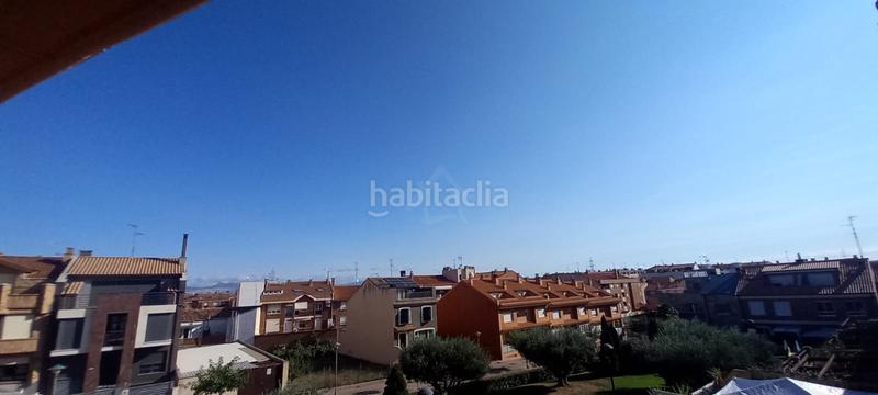 Foto d79dad6c-51b0-4e6e-8cb7-438b613695fd. Casa adossada amb calefacció aparcament a Lardero