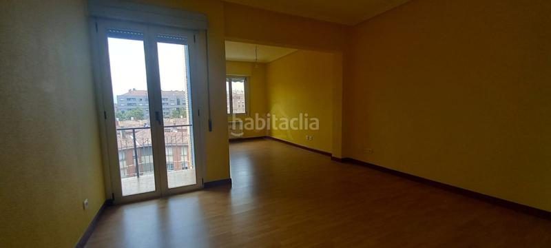 Foto 185e0f5f-6f32-4c65-b23f-1cb1e56b7bdd. Appartement avec chauffage parking dans Juzgados Logroño