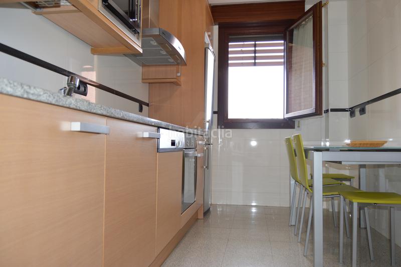 Foto 7075d434-45e9-4b45-b57e-3ac71bc7c406. Flat with heating pool in Cascajos - Piqueras Logroño