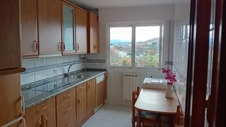Appartement  Lardero - cl emilia pardo bazan. Presentamos esta magnífica oportunidad de adquirir un piso en la