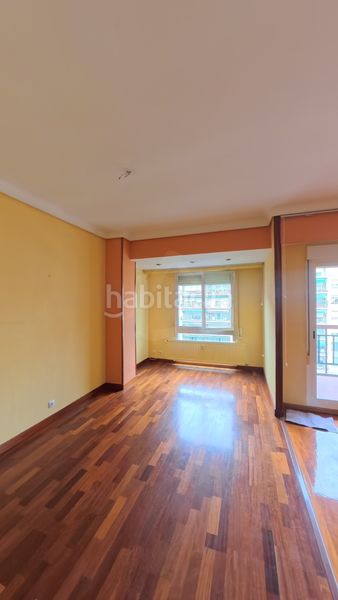 Foto 12461830-39d6-4e61-b4a7-3ba147754f28. Pis amb calefacció a Gran Via Logroño