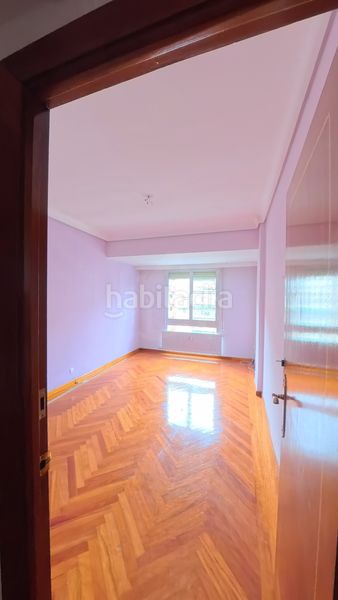 Foto dbe402e5-ba35-4ffd-b912-75429c3a12bd. Pis amb calefacció a Gran Via Logroño