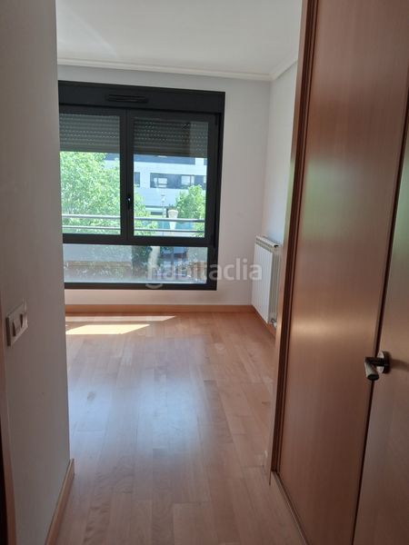 Foto 5b7d2837-426c-441e-90e2-612d1cf59b3d. Pis amb calefacció aparcament a La Cava - Fardachón Logroño