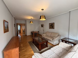 Etagenwohnung  Logroño - cl francisco quevedo. Presentamos una excelente oportunidad de adquirir un piso en la