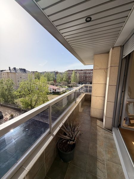 Foto 485a8dc4-0b1a-40ff-b033-bca2ed688e7f. Flat with heating parking pool in Cascajos - Piqueras Logroño